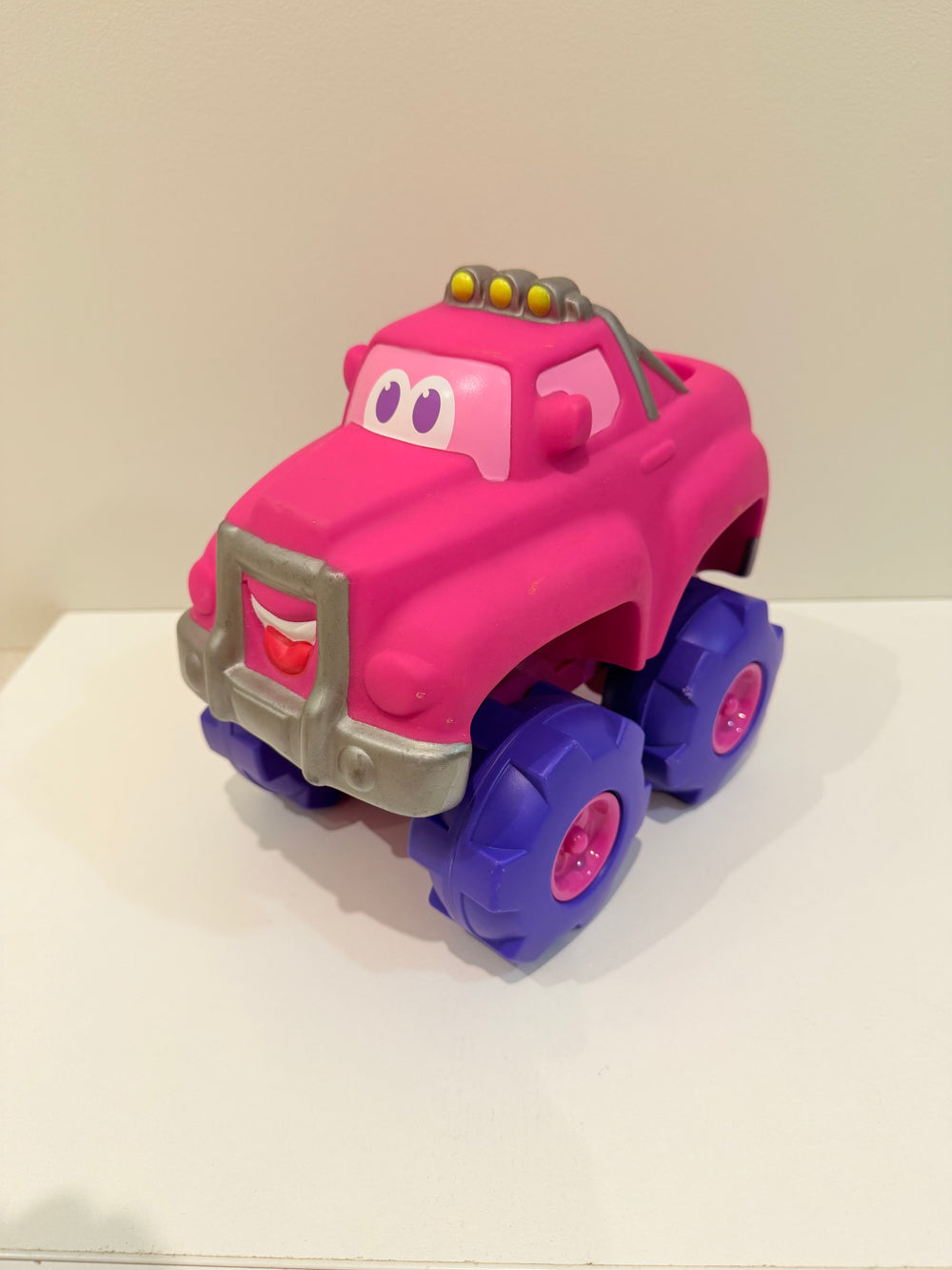 Playskool Tonka Chuck & Friends Cushy Cruising Tucker