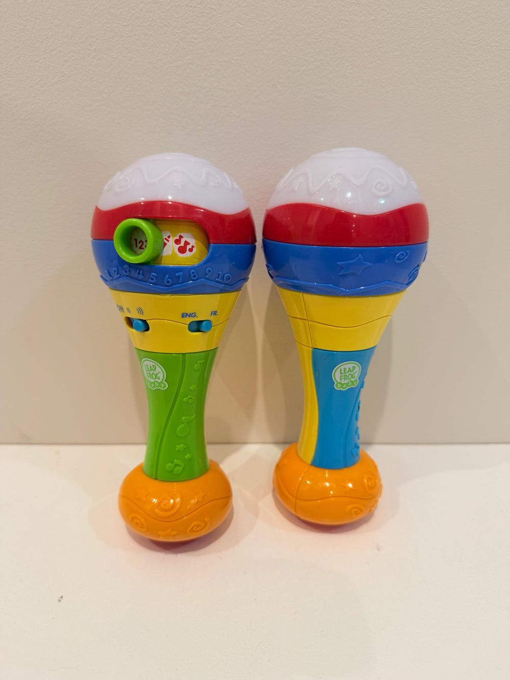 Leapfrog Learn n Groove Shakin Colours Maracas
