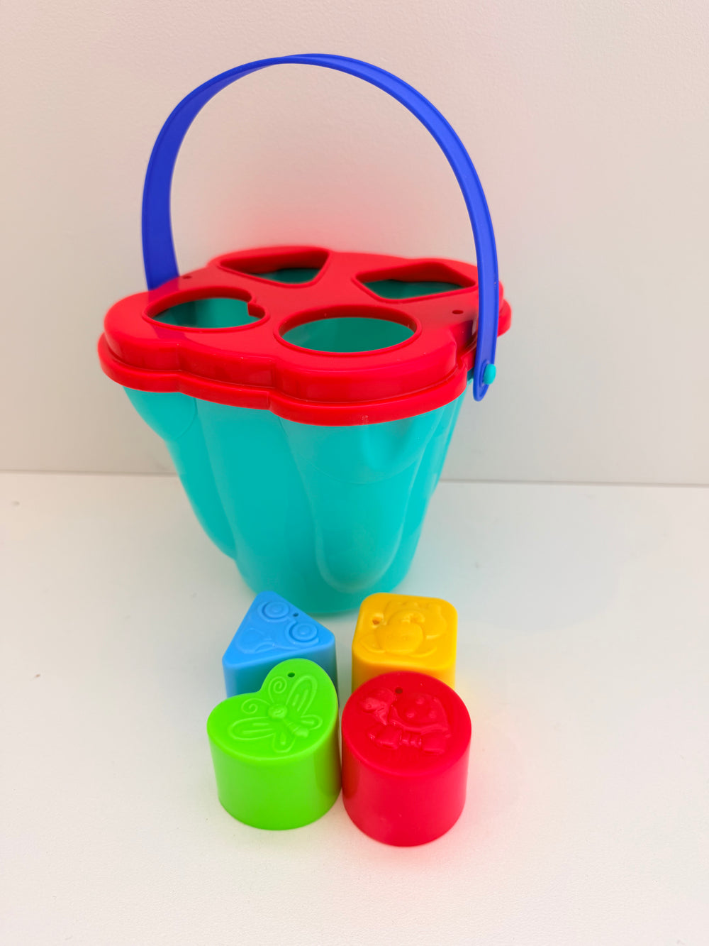 Playgo Shape Sorting Bucket