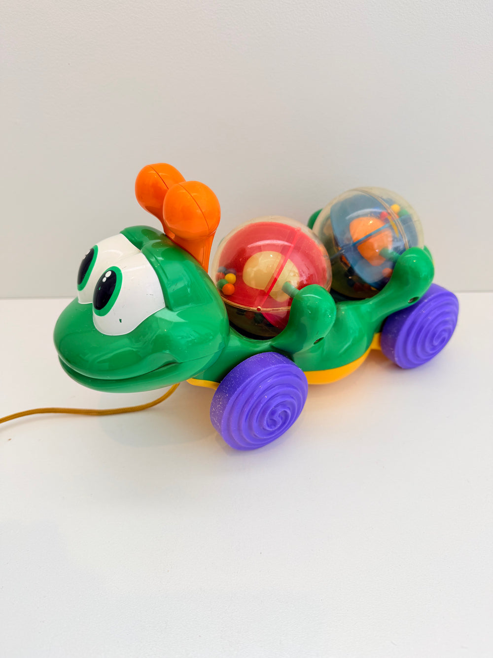 Shelcore Pull n Glow Caterpillar Bug